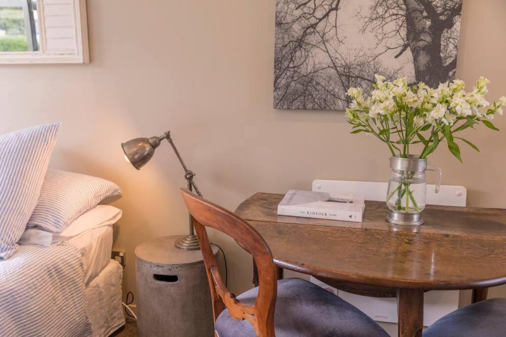 Private, Tasteful Studio- Min Two-Night Stay Wanaka Exterior foto